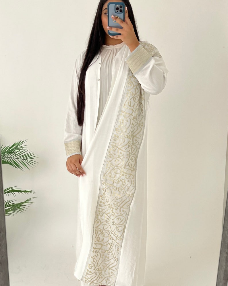 Embroidered Arabic Calligraphy Abaya in White OR Black - Etsy