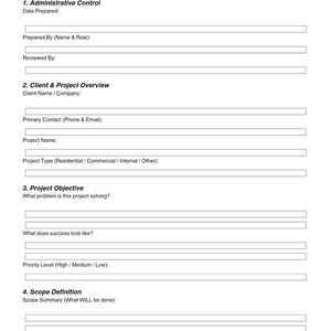 Puede incluir: Documento blanco titulado "PROJECT INTAKE & CLIENT SCREENING FORM" con secciones para control administrativo, descripción general del cliente, objetivos del proyecto y definición del alcance. Incluye líneas en blanco.