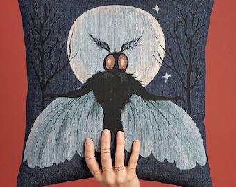 Mothman Cryptid Throw Pillow Gothic Accent Cushion for Cryptozoology Gift Creepy Cute Home West Virginia Folklore Gift Supernatural