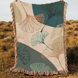 Gingko Woven Blanket Gingko Leaf Throw Botanical Tapestry Minimalist Boho Summer Bedspread Elegant Gingko Decor Boho Throw