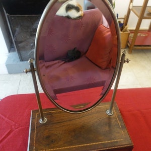 table mirror barber hairdresser shaving hypster