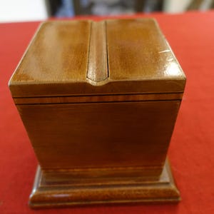 Scatola, distributore di sigarette Art Déco