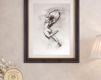 Lámina de edición limitada "Bailarina en carbón" – Arte mural figurativo, firmado y numerado – Decoración interior contemporánea en tonos neutros