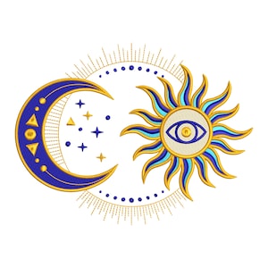 Peut inclure: Un motif de broderie représentant un croissant de lune bleu foncé orné de formes géométriques dorées et de petites étoiles, associé à un soleil doré avec un œil central aux rayons bleus et dorés, le tout encadré par une bordure circulaire pointillée.
