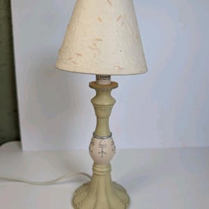 Vintage Pottery Barn Textured Lampshade Wood Base Kids Teens Green Table Lamp