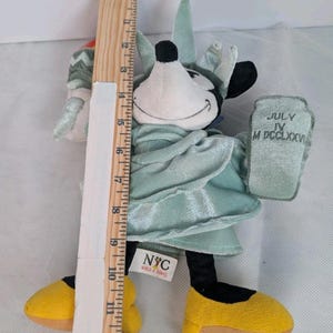 Vtg NYC World Of Disney Minnie Mouse Statue of Liberty Beanbag Plush 12" NEW image 7