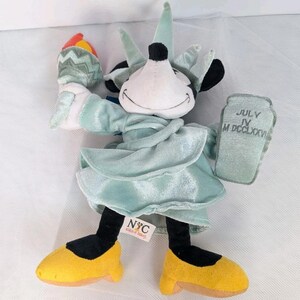 Vtg NYC World Of Disney Minnie Mouse Statue of Liberty Beanbag Plush 12" NEW image 2