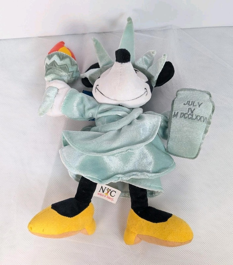 Vtg NYC World Of Disney Minnie Mouse Statue of Liberty Beanbag Plush 12" NEW image 2