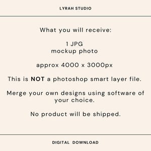 Puede incluir: Una descarga digital de una foto de maqueta para un producto. La foto es de aproximadamente 4000 x 3000 p&iacute;xeles y no es un archivo de capa inteligente de Photoshop. El texto en la imagen dice: "Lo que recibir&aacute;s: 1 JPG foto de maqueta aprox. 4000 x 3000px Esto NO es un archivo de capa inteligente de Photoshop. Fusiona tus propios dise&ntilde;os usando software de tu elecci&oacute;n. No se enviar&aacute; ning&uacute;n producto. DESCARGA DIGITAL"