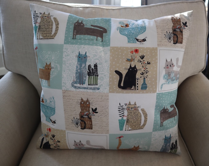 Dog & Cat Pillows - PawsMidwest