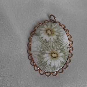 Vintage Floral Necklace Pendant; Gold Tone Metal and Stone Necklace Pendant with Flowers