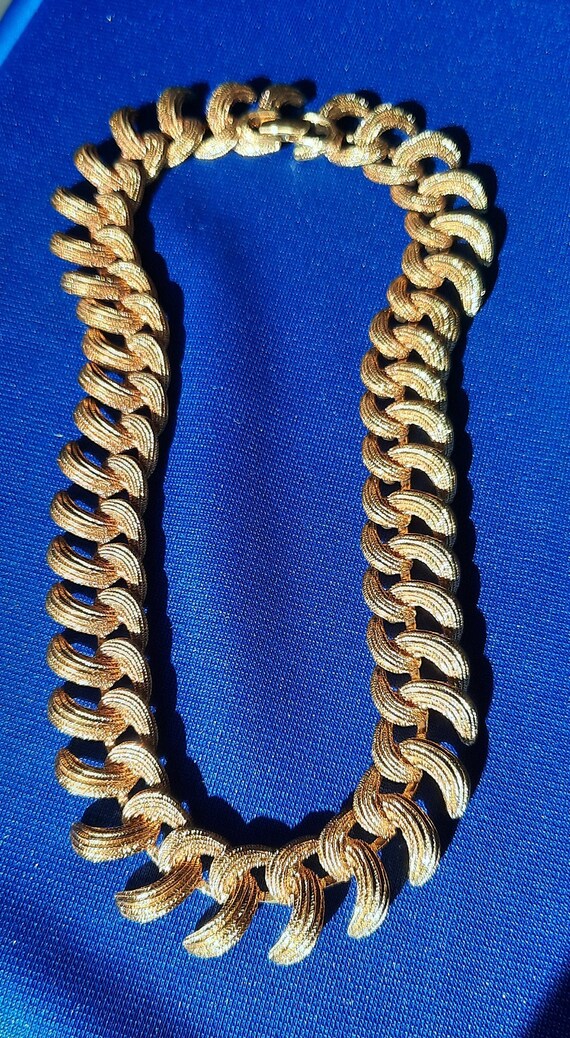 Vintage Gold Tone Chain Necklace by Monet, Chunky… - image 5