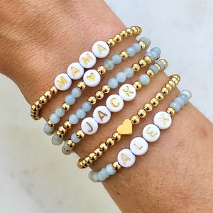 Pulsera de palabras personalizada, pulsera con nombre de niños, pulsera de mamá apilable, pulsera con cuentas de nombre personalizado, regalo personalizado, pulsera elástica imagen 1