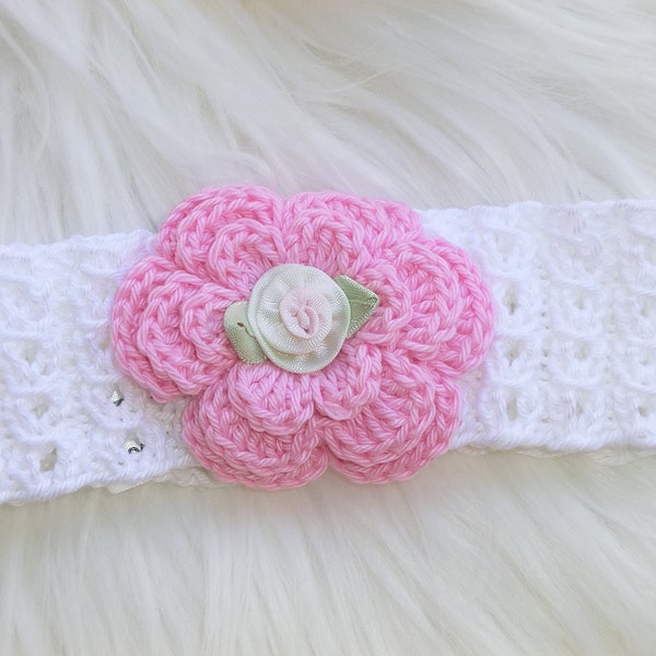 Taufband Babystirnband Haarband Blütenband weiß mit rosa Blüte P140 by Juttas Zauberstrick