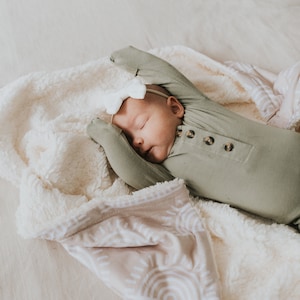 Plush Sherpa Baby Blanket / Soft Warm Baby Blanket / Neutral - Etsy