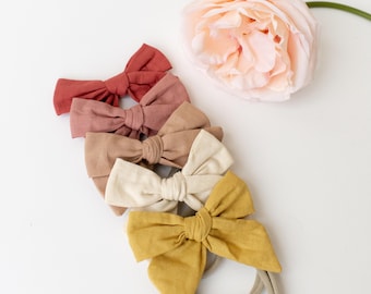 Linen Baby Bow Headband: Stretchy Newborn Hair Accessory