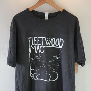 Unisex Relaxed Fit Retro Fleetwood Mac T-shirt, Fleetwood Mac Shirt, Fleetwood Mac Merch, Vintage Shirt, Vintage Tshirt, Stevie Nicks Tshirt