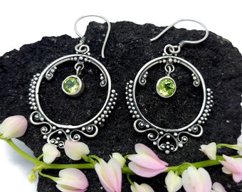 Sterling silver earring with small round stone/ 925 sterling silver/ Natural stone/ Handcraft.