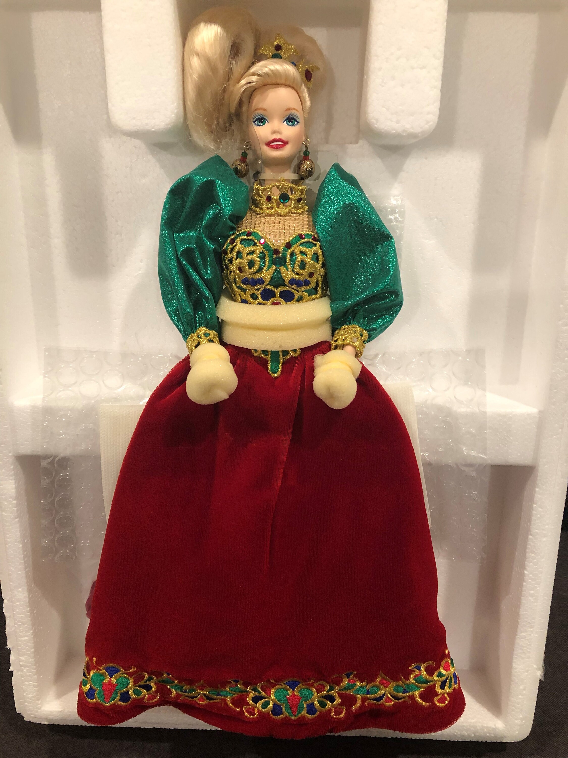 ヴィンテージ　バービー人形　Barbie doll ポーセリンコレクション Holiday Jewel Barbie Doll – 1995 Porcelain Limited Edition - Etsy