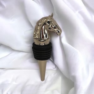 Wijnflessenstop met paardenkop met een handgemaakte cadeaubon, perfect cadeau voor paardenliefhebbers of paardensportliefhebbers