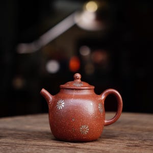 Handcrafted Yuanbao Yixing Zisha Teapot-Traditional Chinese Purple Clay Artisan Teapot for Gongfu Tea Red Jiangpo clay 160ml