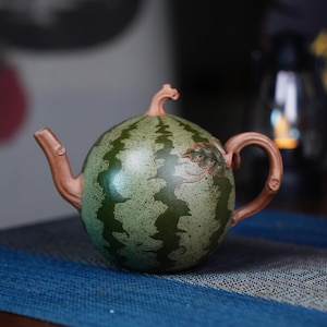 手作りスイカ型セラミックティーポット - 宜興陶器、アイスティー＆抹茶セット、個性的なコテージコアギフト 300ml