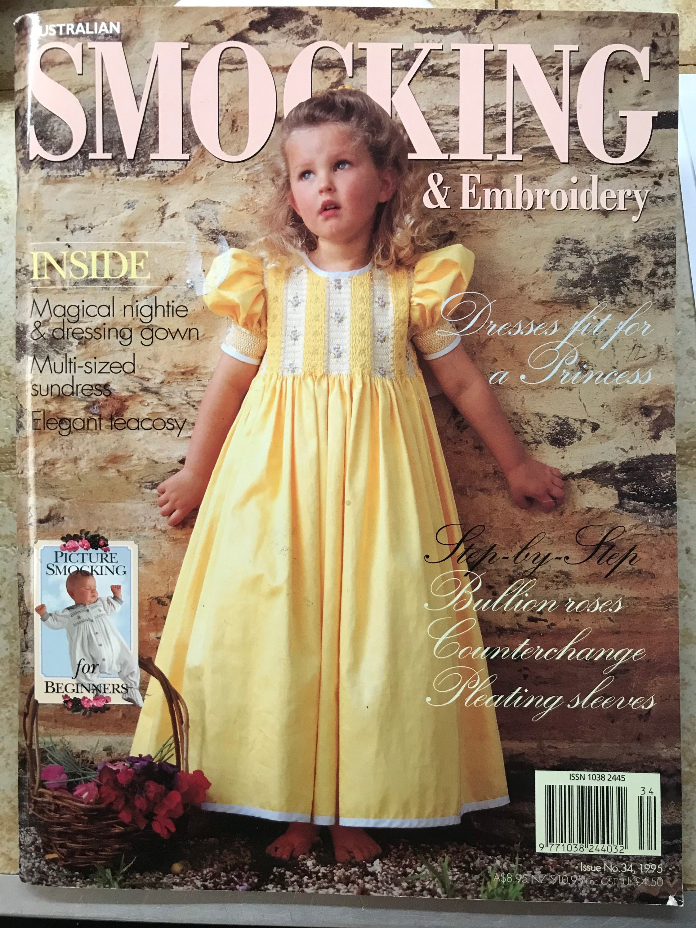 Australian Smocking and Embroidery 　no26 Issue No. 26 Australian Smocking and Embroidery Magazine Rare Back