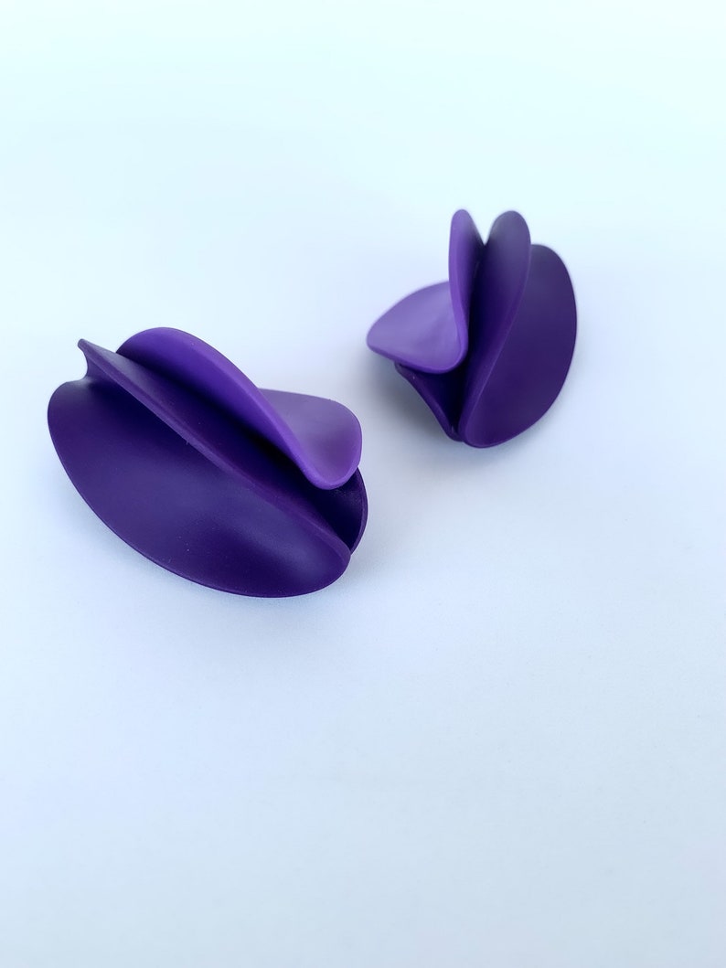 Purple Petal Earrings, flower Clay earrings, unique bold earring, gift mum, bold oversized earrings, violet studs image 6