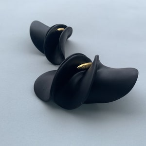 Handmade Black calla lily Earrings, Asymmetrical flower earrings ,unique bold earring, bold oversized earrings , lightweight studs image 2