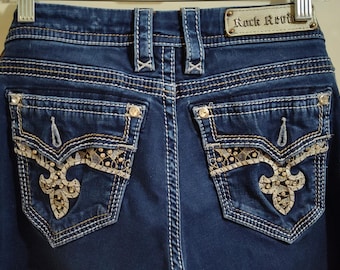 Rock Revival Fleur de Lis Thick Stitching Size 28 Yui Boot cut Style Jeans