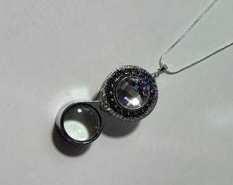 Magnifying Glass White Rhinestone Art Nouveau Loupe Pendant Necklace 20 x Unisex