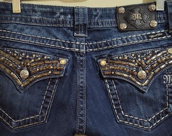Miss Me jeans maat 28 gunmetal hardware en versieringen Bootcut-spijkerbroek JP5489B4