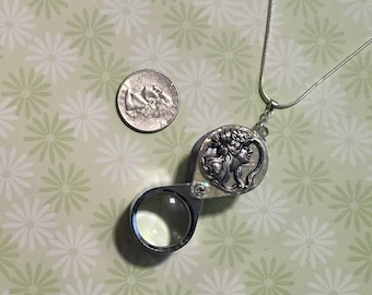 Magnifying Glass Mother of Pearl Lady Face Art Nouveau Loupe Necklace 20 x