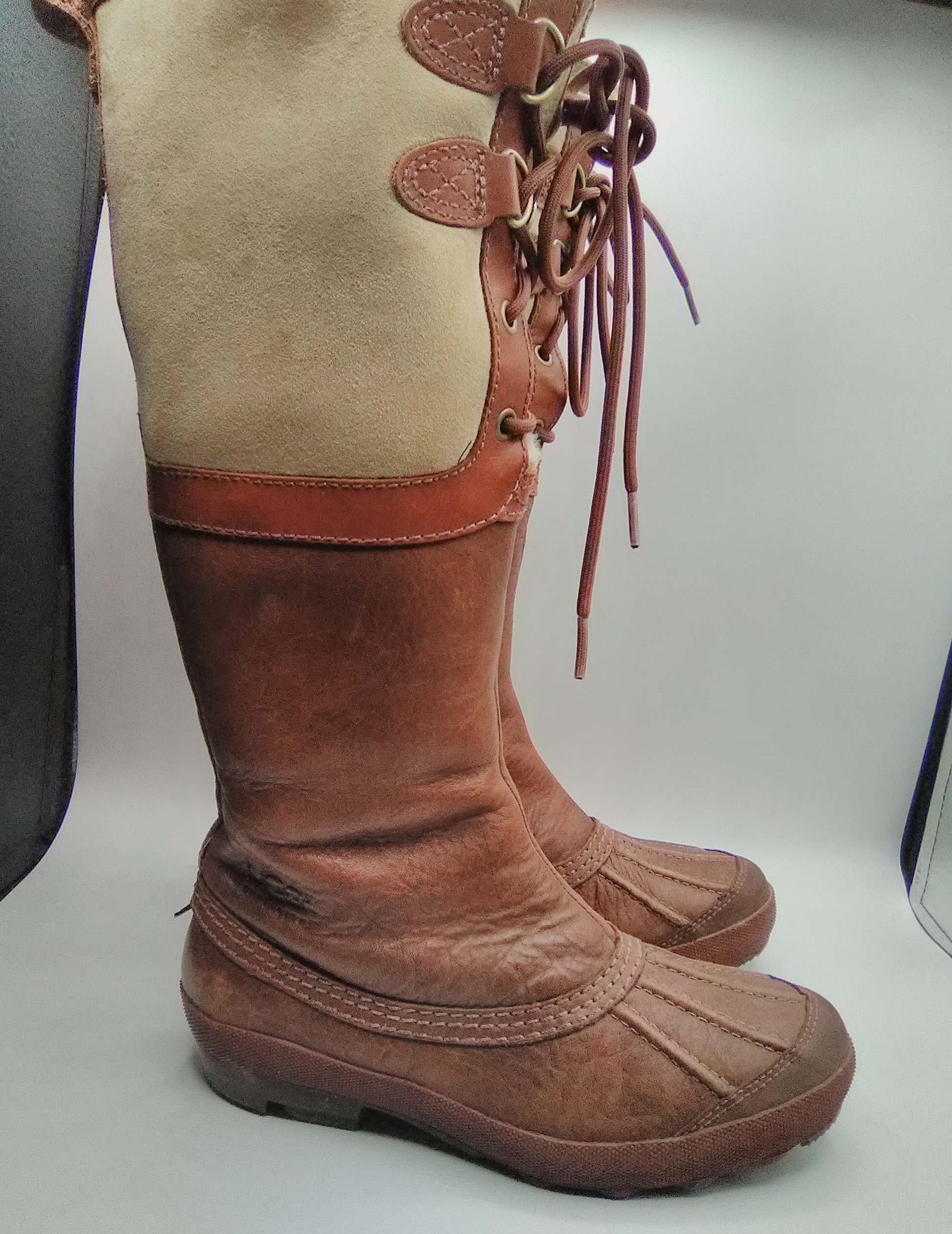 UGG Belcloud Waterproof Cognac Duck Boots Brown and Tan Size 6