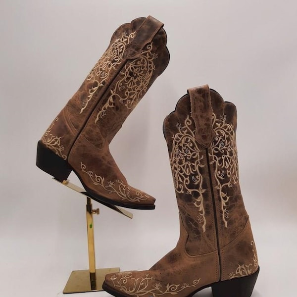 REDUCED! Laredo By Dan Post Tan Embroidered Cowboy Boots Size 7