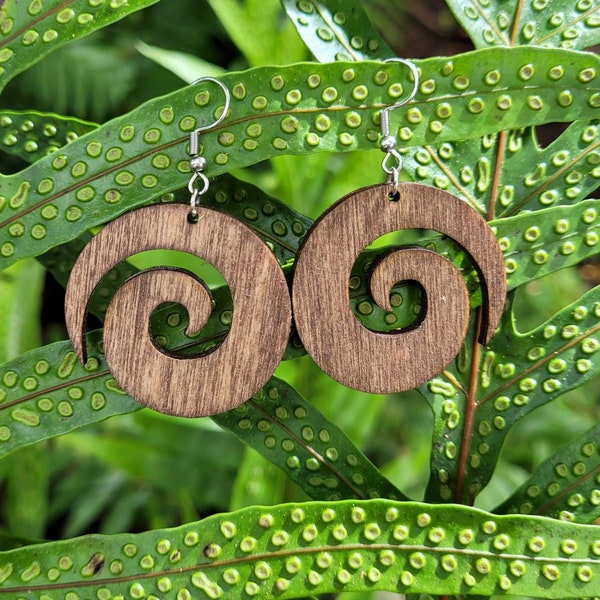 Maori Koru earring - wood