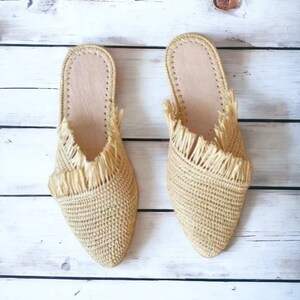 Moroccan handmade shoes made of natural raffia, and soles real leather.Handmade slip Raphia sandals femme  Raffia shoes shoes women