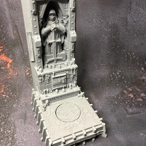 Grimdark Shrine Display Plinth: 32mm Hero Base - Tabletop Wargaming