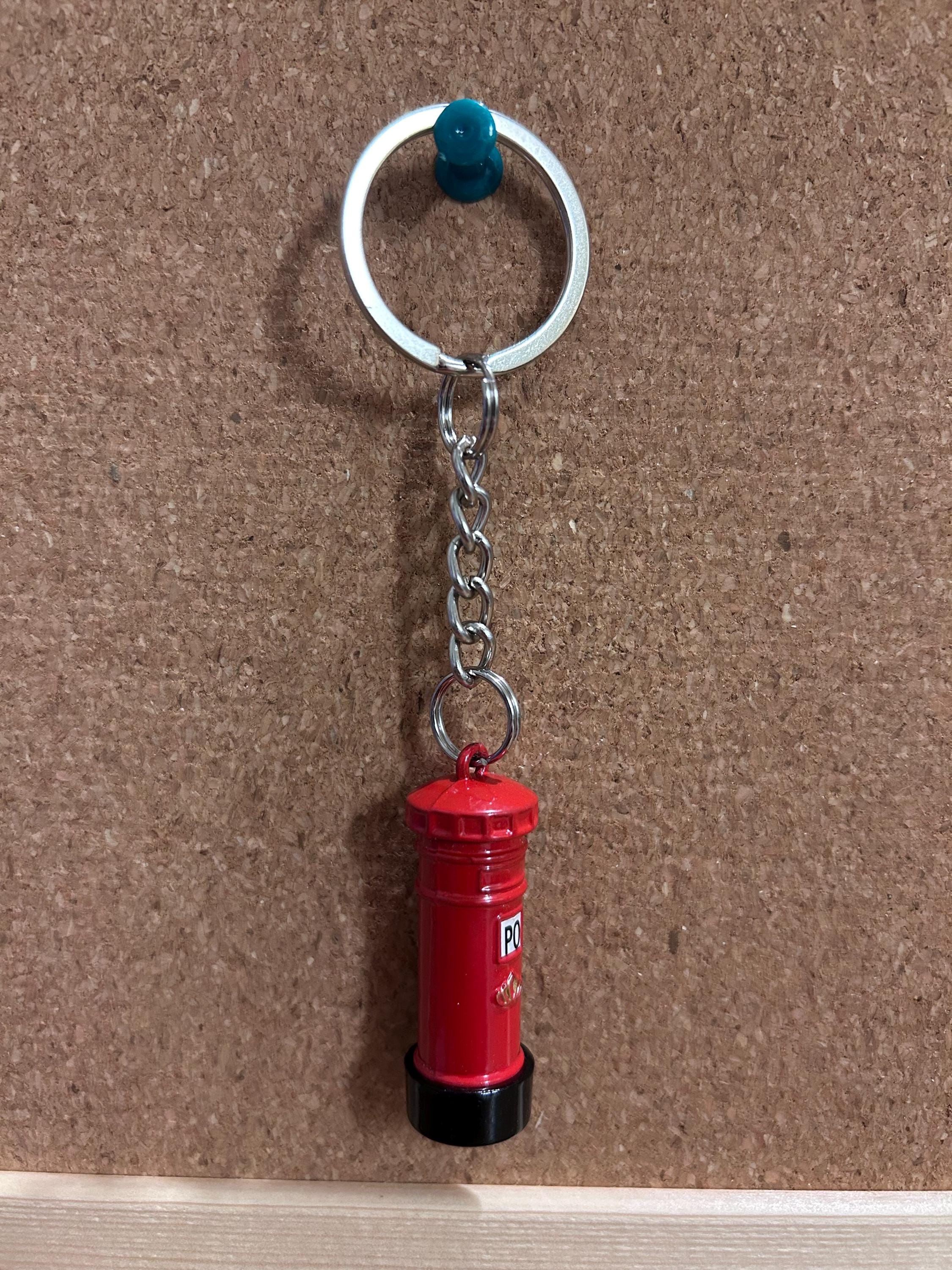 Functioning Traffic Light Keyrings | Funky | Unusual Accessories