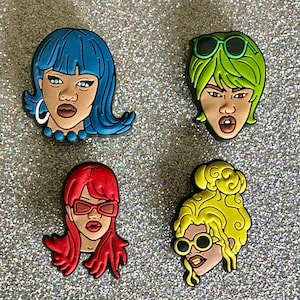 Lil&#39; Kim the Queen Bee Clog Charms