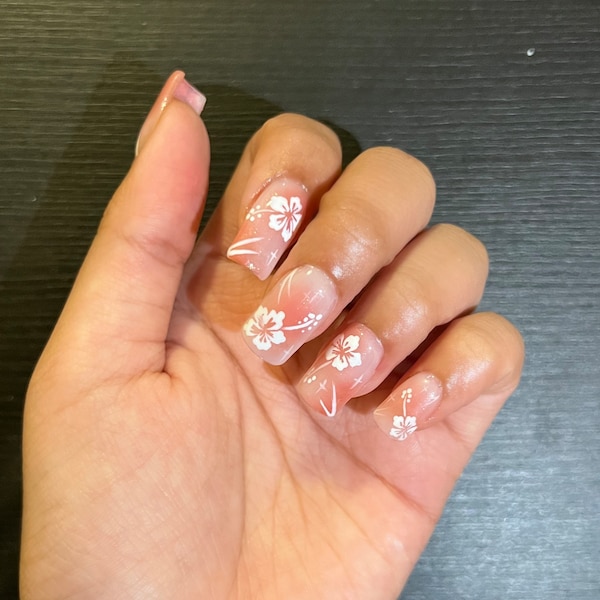 Hibiscus Flower Press On Nails