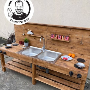tommywood.de Grote modderkeuken met dubbele spoelbak van Tommywood.de