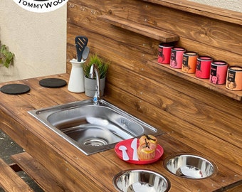 tommywood.de Robust tommywood.de Outdoor children's kitchen with stove and bowls Mud kitchen