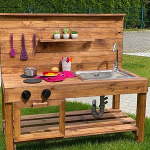 tommywood.de Cocina de barro para niños con vitrocerámica, fregadero, grifo y horno