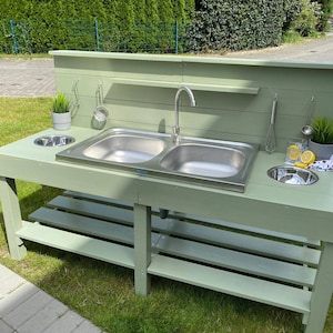 www.tommywood.de Tommywood.de mud kitchen with double basin, bowls, faucet and sink in willow grey