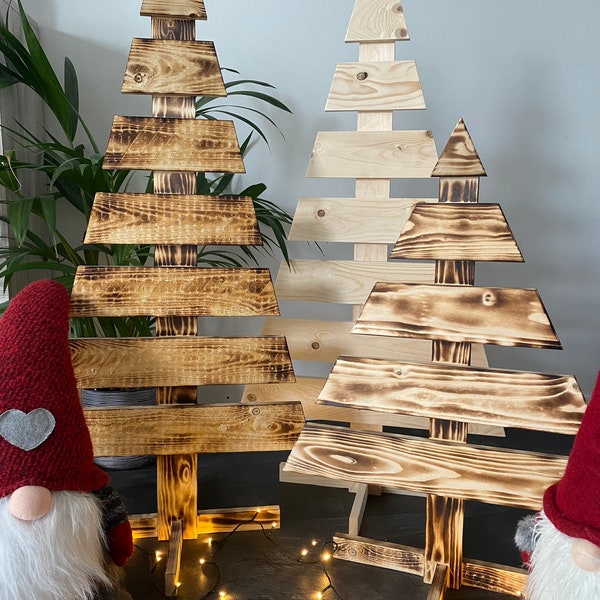 Große Tannenbäume | Christbäume | Weihnachtsbäume aus Holz von Tommywood.de Deko Tannenbaum Holz Weihnachten