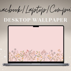 Op de afbeelding: Een laptop met een roze achtergrond en een rand van kleine, kleurrijke bloemen aan de onderkant van het scherm. De tekst "Macbook | Laptop | Computer DESKTOP WALLPAPER" staat bovenaan de afbeelding.