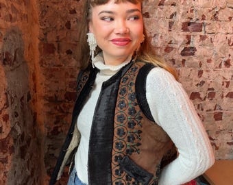 Penny lane Hungarian folk vest embroidered suede leather vest vintage from Hungary, trophy rare piece size S/M