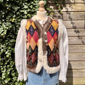 Gilet patchwork vintage avec broderie