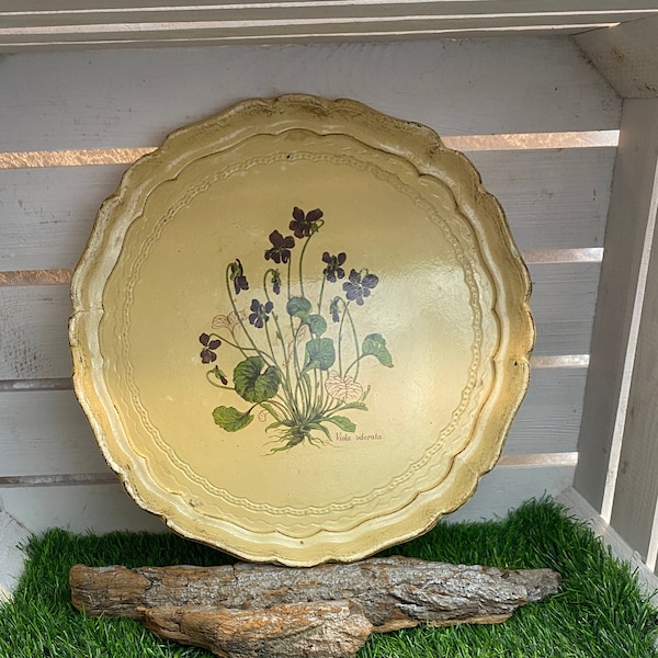 Old, round Florentine tray, serving tray, vintage decoration, brocante, pansy (Viola odorata) decor